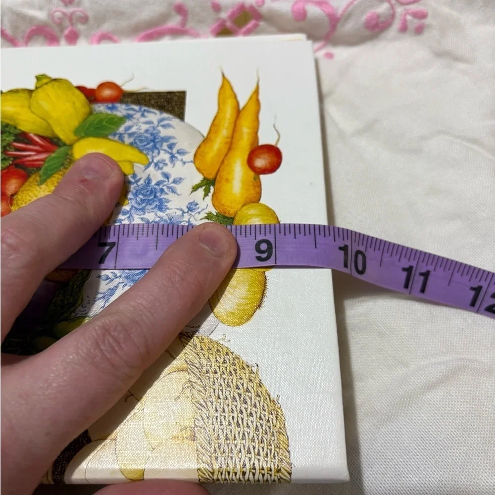 Vintage Hallmark Yellow and Green Recipe Book - Picture 8 of 9